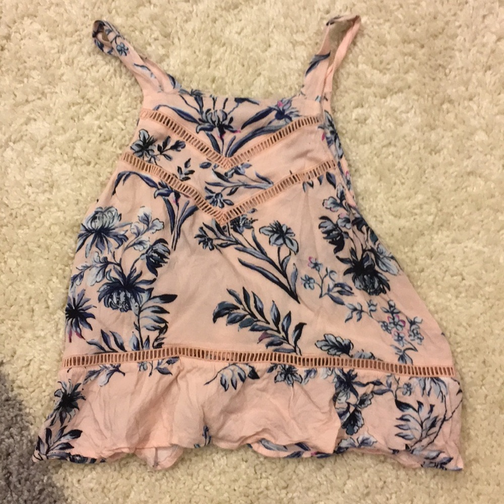 Light pink floral crop top